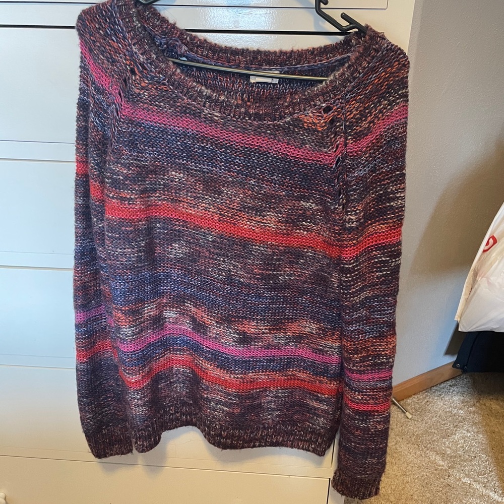 Pattern sweater